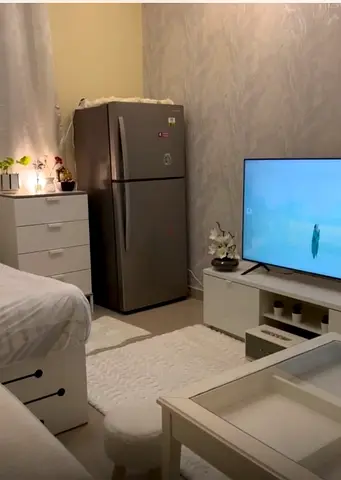 Master bedroom available for monthly rent