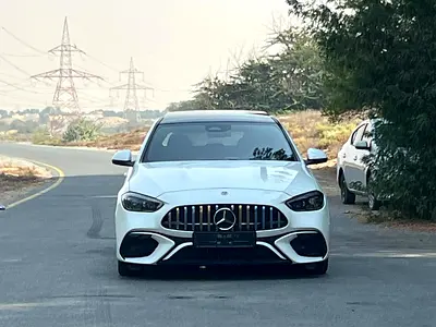 مرسيدس C200 AMG 2023 - حالة الوكالة - (GCC)