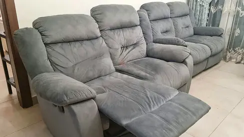 Recliner sofa