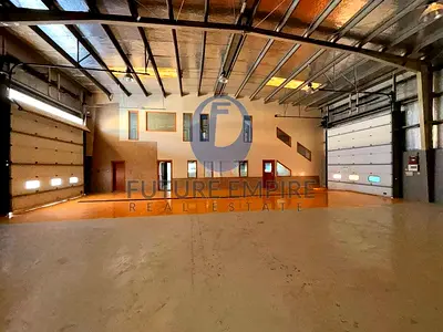 Commercial Warehouse | Prime Location | Al Khabaisi, Dubai