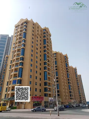 Spacious Empty 3BR Apartment + Maid Room | Full Sea View | Al Khor Tower
