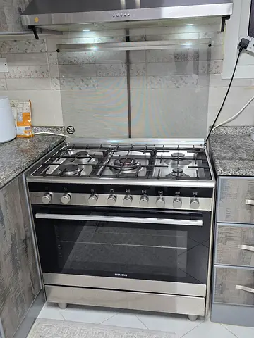 Siemens 5 Burner Stainless steel gas cooker