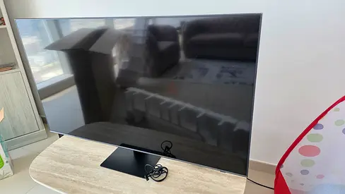 55-inch LED Smart TV in Good Condition