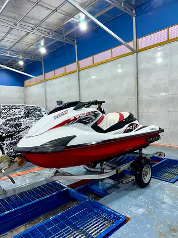 YAMAHA FZR-350 1800 SVHO (1 of 20)