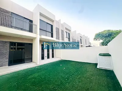 3Bed with Maid | Middle Unit | Closed Kitchen