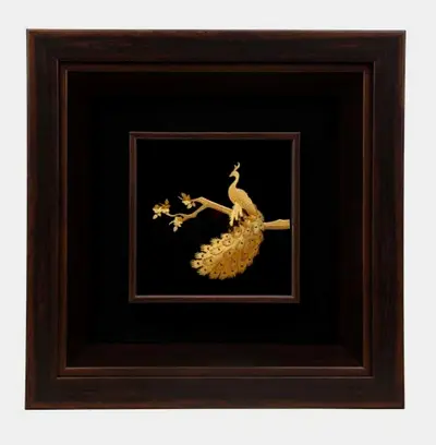 Wall art, peacock design made of 24-karat gold leaf, 24*24cm PVC frame