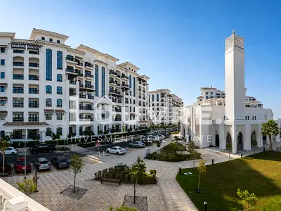 High Floor | Ferrari & Waterworld View | Spacious Layout