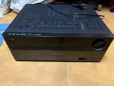 Harman/Kardon AVR Receiver 7.1 -Good Working Condition