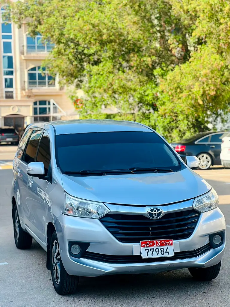Toyota Avanza 2018 — photo 1 of 10