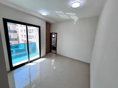 شقة غرفة وصالة  واسعة أول ساكن غرفة ماستر 2 حمام خزائن ملابس بالحائط تشطيبات حديثة وعصرية مساحات واسعة وإضاءة طبيعية ممتازة منطقة الحميدية 1، عجمان
