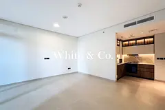 LUXURY | PRIME LOCATION | 6 MONTH AVAILABLE