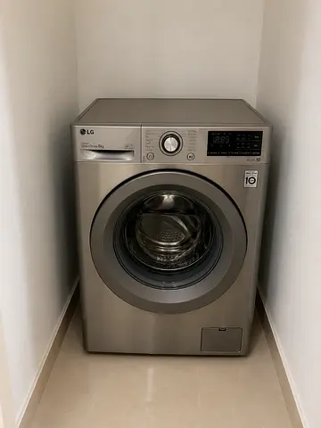 LG Inverter DirectDrive 8kg Front Load Washing Machine