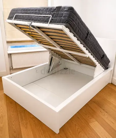 White Ottoman Storage Bed with Lifting Mechanism - queen size
