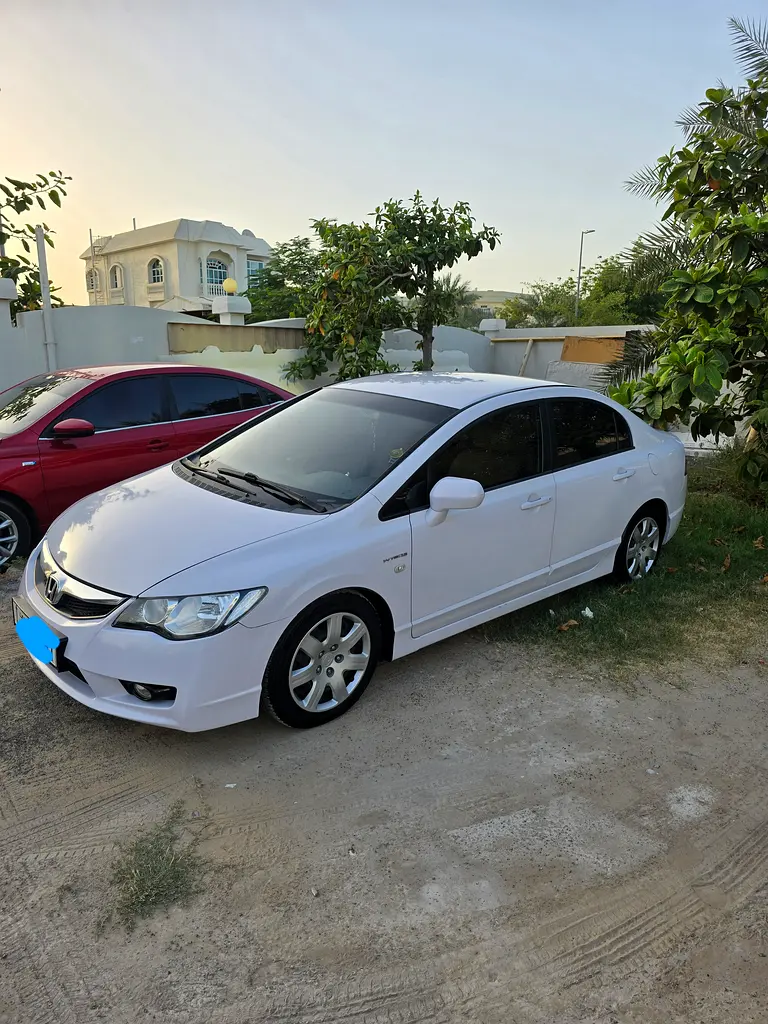 Honda Civic 2009 — photo 1 of 14