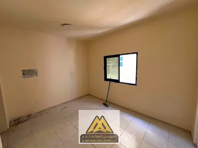 مساحه كبيره * تكيف مركزي *  مطبخ شبه منفصل * صيانه فري * تسهيل ف الدفعات *