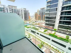 Pool view | Multiple Options | Expansive layout