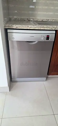 Bosch dishwasher 2 rack latest model like new condition