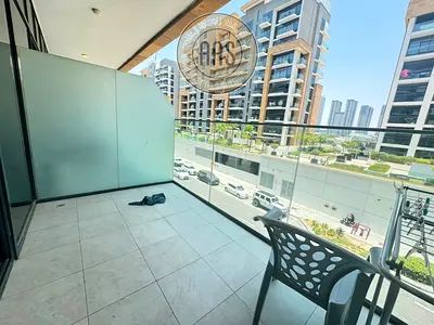 STUDIO APARTMENT// READY TO MOVE// PRIME LOCATION // CHILLER FREE