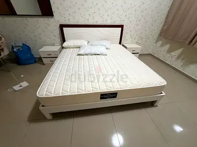 KING SIZE BED WITH PAN EMIRATES MATTRESS  2 SIDE TABLES