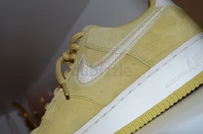Nike Air Force 1 Suede - Light Yellow, Size 40.5