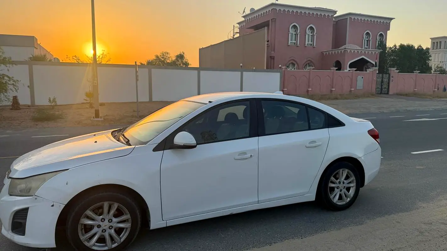 Chevrolet Cruze 2014 — photo 1 of 11