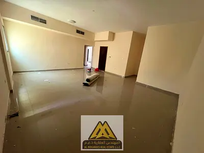 Excellent location | Excellent price | Vibrant area | Close to all amenities | Regular maintenance included | Open view