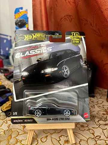 Hot wheels premium