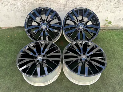 Original Range Rover SVR 22inch Wheels