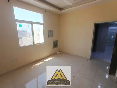 إستديو واسع بمطبخ منفصل في بناية حديثة للإيجار السنوي بمنطقة العالية عجمان