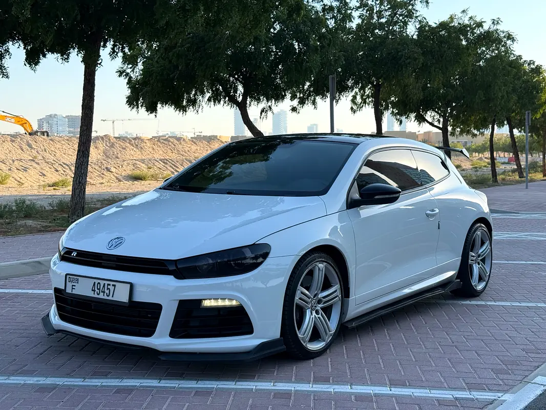 Volkswagen Scirocco 2015 — photo 1 of 19
