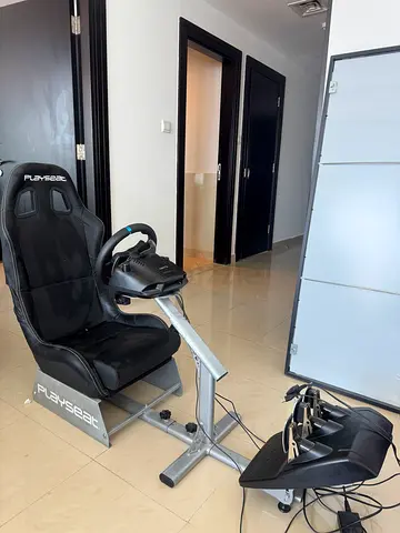 Logitech G29 Racing Wheel + Pedals + Playseat Evolution Rig | Full Bundle (Collection Only)