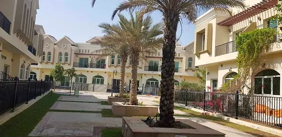 Fully Furnished three bedroom villa/2parking/big yard