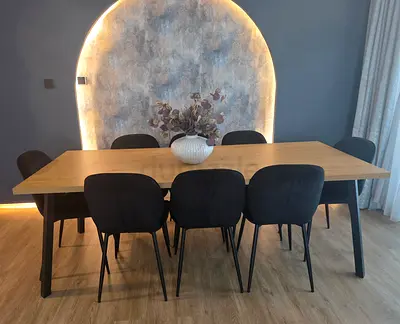 Excellent dining table set
