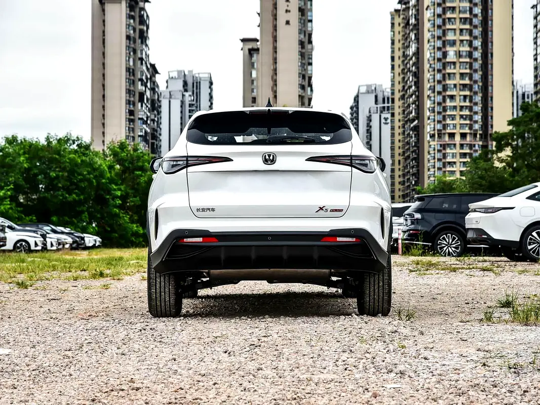 Changan X5 Plus 2025 — photo 1 of 10