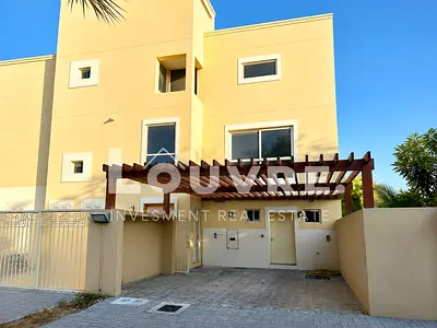 Prime 5BR Villa | Huge Plot | Gated Community