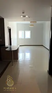 Unfurnished | Well-Maintained Unit| Open Plan Kitchen