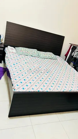 Queen size bed and mattress for sale