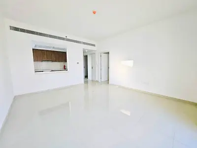 One Bedroom with Study Room // Gated Comunity // Gym pool parking //