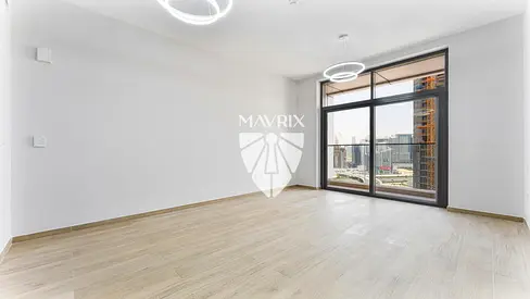 Brand new Studio | Multiple cheque | Vacant