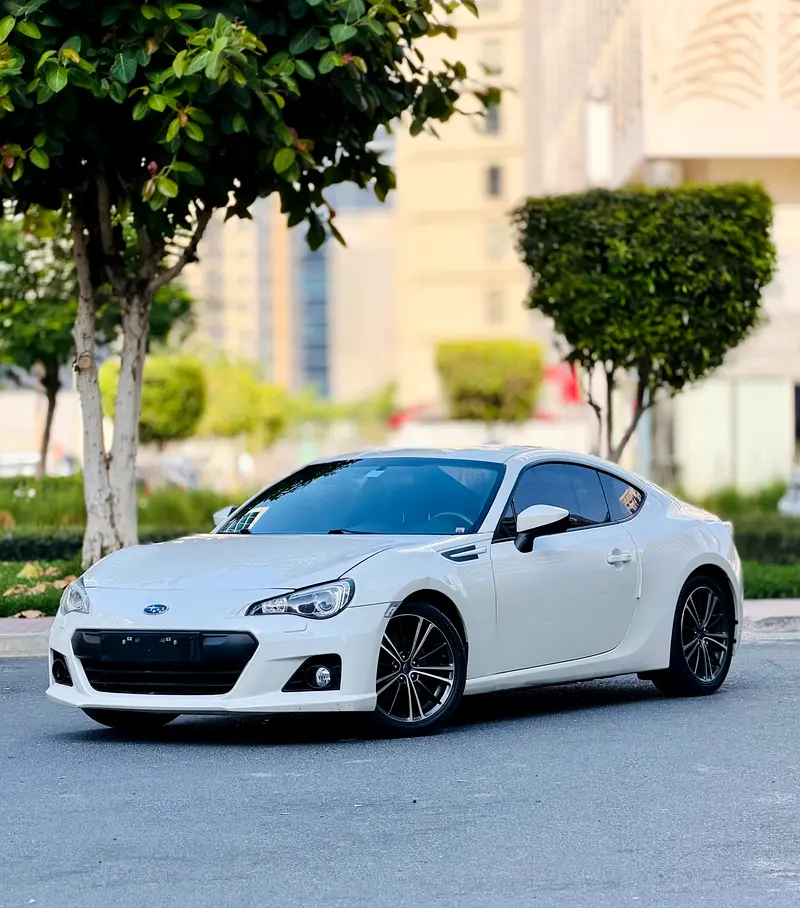 Subaru BRZ 2016 — photo 1 of 16