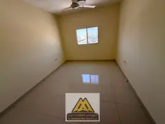 Spacious studio apartment with a practical and comfortable design. Separate kitchen. Central air con