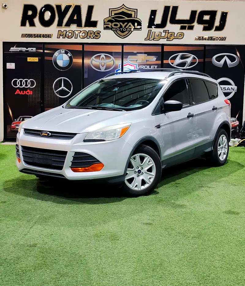 Ford Escape 2014 — photo 1 of 20