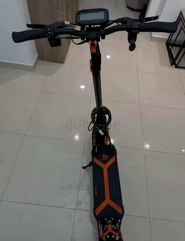 Electric Scooter KuKirin G2 Max with Seat - Clean Condition