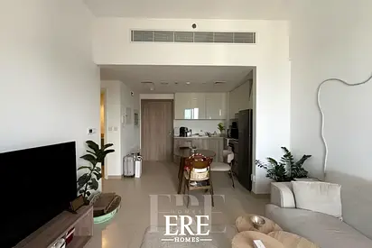High Floor 1BR Apartment | Pool View | UNA
