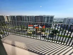 BOULEVARD VIEW | HIGHER FLOOR | READY TO MOVE IN!!