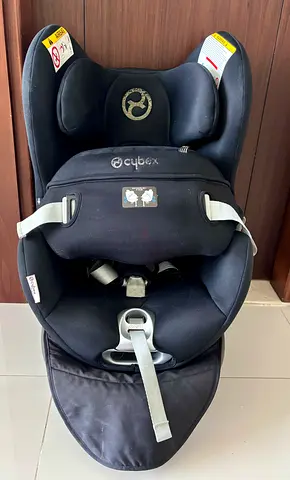 Cybex Sirona M2 i-size 360 Car Seat - Good Used Condition isofix
