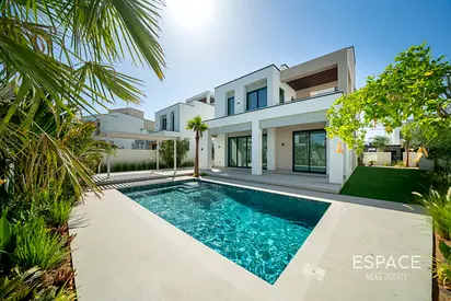 Fully Extended | Private Pool | Premium Upgrades