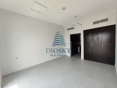 With Kitchen Appliances | Well Maintained | Vacant