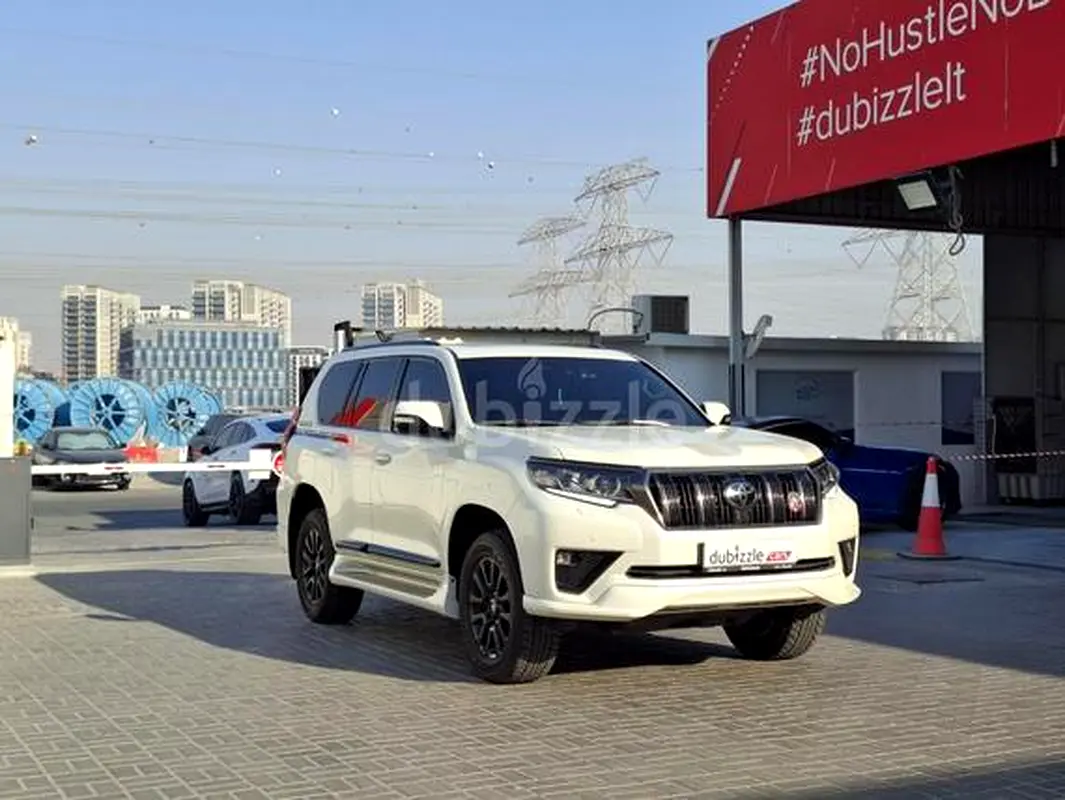 Toyota Prado 2022 — photo 1 of 16