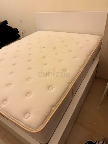 Mattress with bedframe included